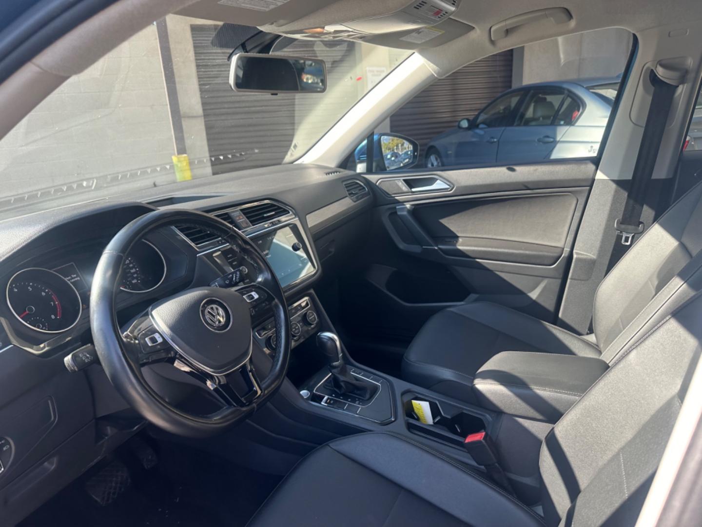 2018 BLUE Volkswagen Tiguan (3VV3B7AX8JM) , AUTOMATIC transmission, located at 30 S. Berkeley Avenue, Pasadena, CA, 91107, (626) 248-7567, 34.145447, -118.109398 - Photo#8